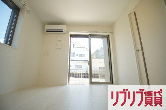 ロイヤルⅠの居間・リビング