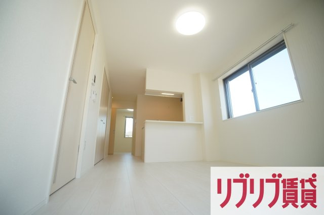 ロイヤルⅠの居間・リビング