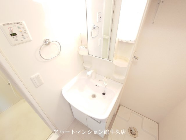 conifer(コニファー)の独立洗面台