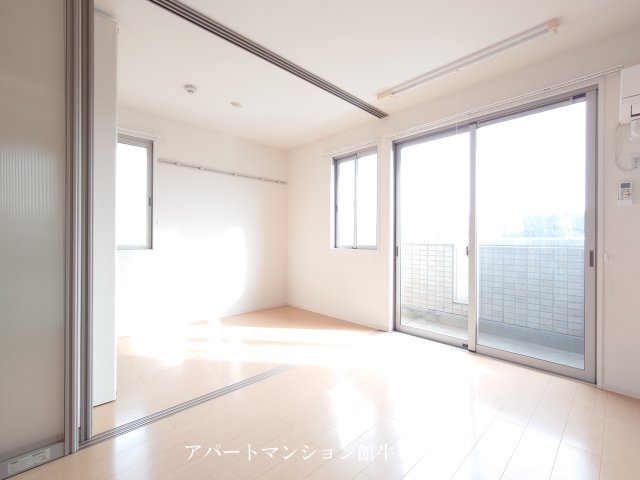 conifer(コニファー)の居間・リビング