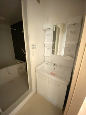 【独立洗面台】 | リノ小松原　Ⅱ | ※同物件、別のお部屋の写真です。