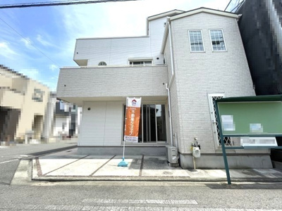 【外観】 | 堺区緑ヶ丘北町三丁 | 白を基調としたシンプルでスタイリッシュな外観です。