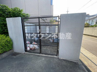【その他共用部分】 | プレミアムコート名古屋金山インテルノ | ゴミステーションです
