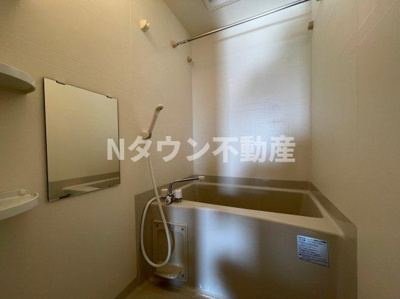 【浴室】 | プレミアムコート名古屋金山インテルノ | 落ち着いた空間のお風呂です