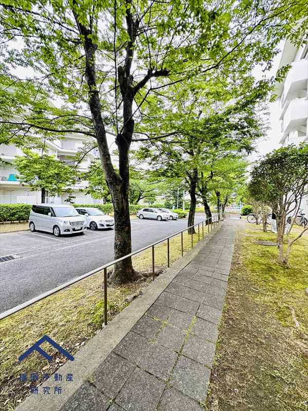 美室団地4号棟の周辺