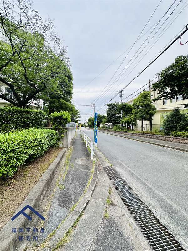 美室団地4号棟の周辺
