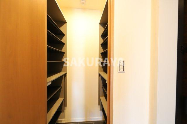 マストライフ足利の玄関|現況と異なる場合がございます。