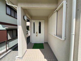 【エントランス】 | 玄関ポーチです