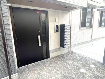 【エントランス】 | ラポール岡本