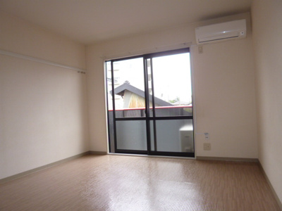 【居間・リビング】 | グリーンハイツ味野 | 洋室