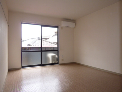 【居間・リビング】 | グリーンハイツ味野 | 洋室