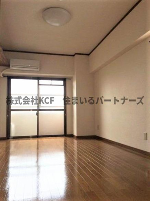 【内装】 | リファレンス久留米駅前 | 内装は落ち着いています