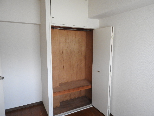ロイヤルハイツ・すみよしの収納|他のお部屋の参考写真となります。