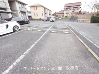 【駐車場】