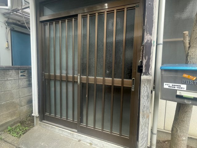 西馬橋2丁目戸建のエントランス