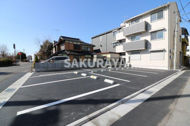 プレミアムの駐車場