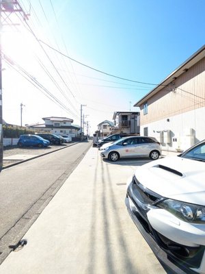 駐車場の空きはご確認ください。