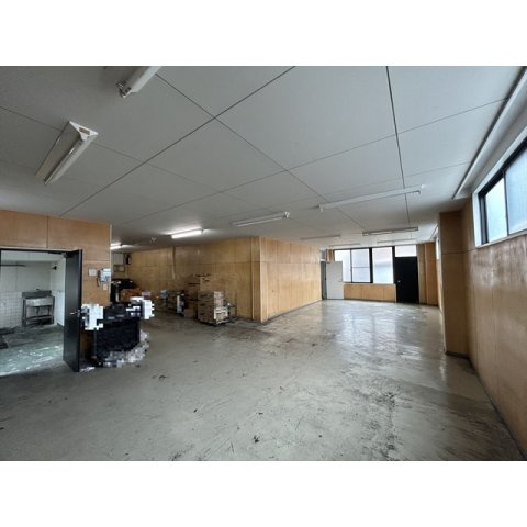 市橋5丁目倉庫付事務所の内装