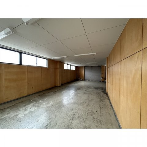 市橋5丁目倉庫付事務所の内装