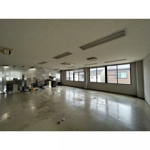 市橋5丁目倉庫付事務所の内装