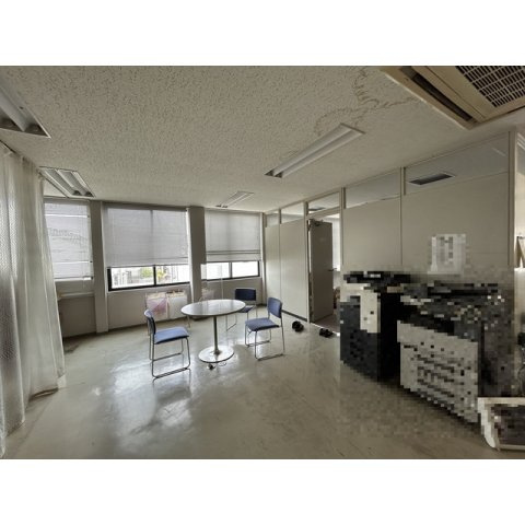 市橋5丁目倉庫付事務所の内装