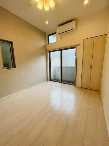 仲介手数料０円！！ハーモニーテラス中村町Ⅳの居間・リビング