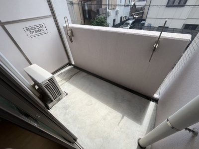 【バルコニー】 | プレミアウエイブ | バルコニーも広く洗濯物に困りません