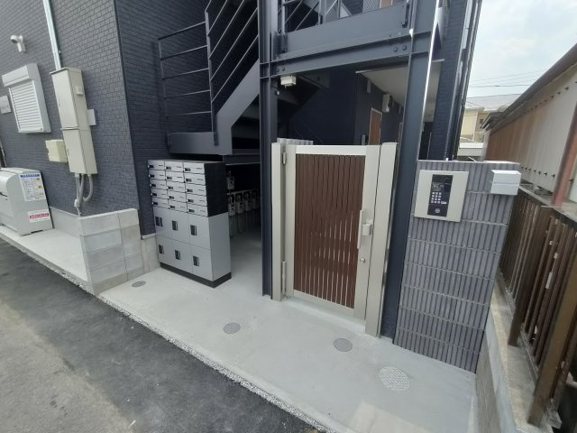 MQuarto岩槻のエントランス|ゆとりのあるエントランスです