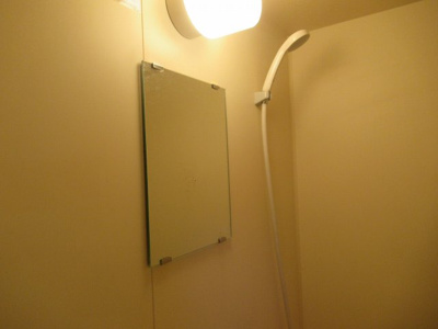 【浴室】 | ハイグレース長田（長田賃貸） | お風呂に鏡があります