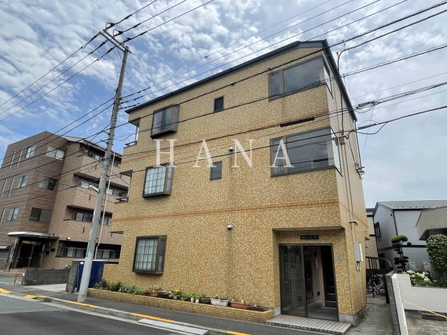 第６コーポマキの外観