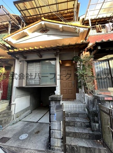 長尾元町7丁目戸建　賃貸の外観|きれいな外観です