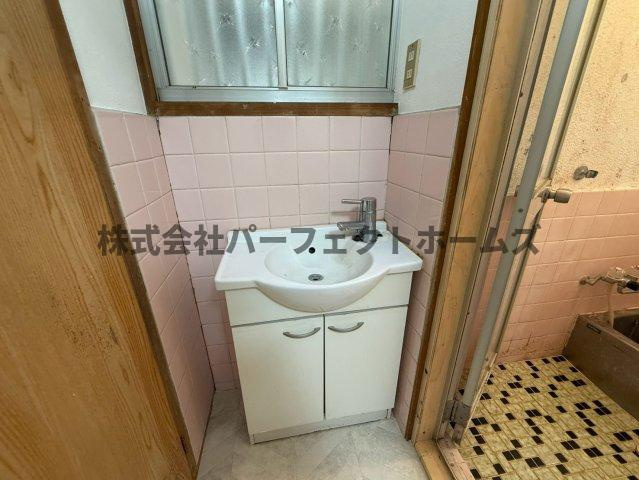 長尾元町7丁目戸建　賃貸の独立洗面台|独立洗面台付き