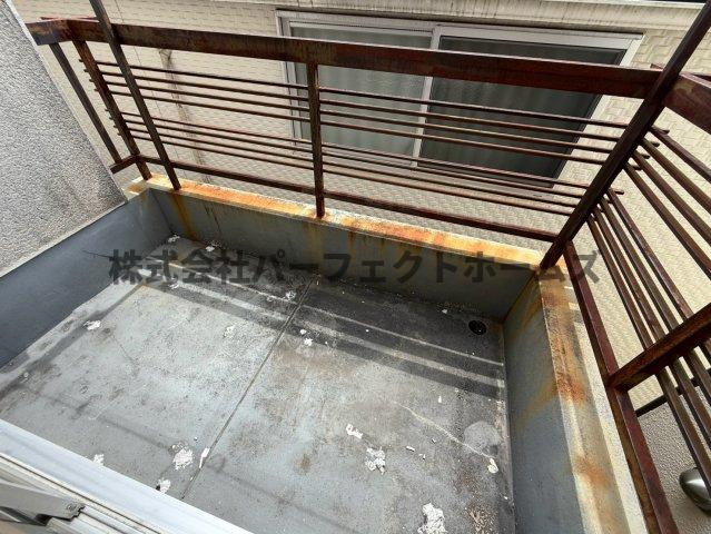 長尾元町7丁目戸建　賃貸のバルコニー|広々としたバルコニーです