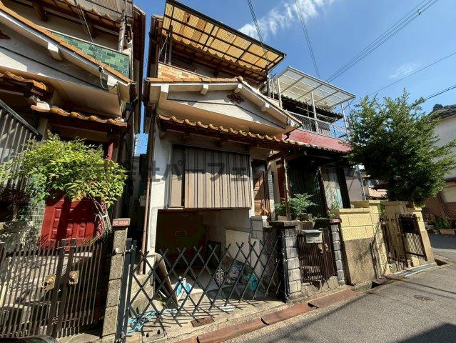 長尾元町7丁目戸建　賃貸のその他共用部分|駐車場完備です