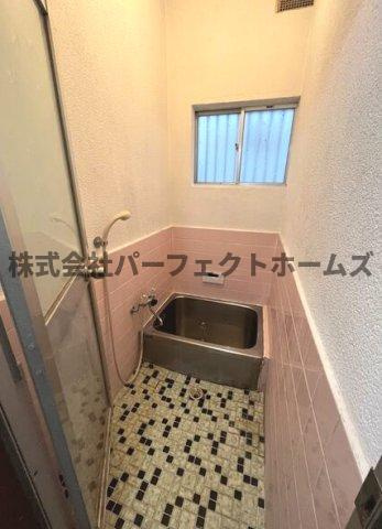 長尾元町7丁目戸建　賃貸の浴室|落ち着いた空間のお風呂です
