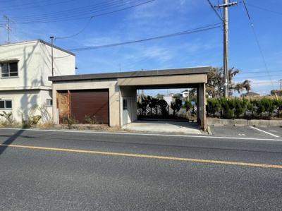 【駐車場】 | 中古戸建　由宇町南2丁目 | 駐車場があるので、車を買う予定の方も安心です