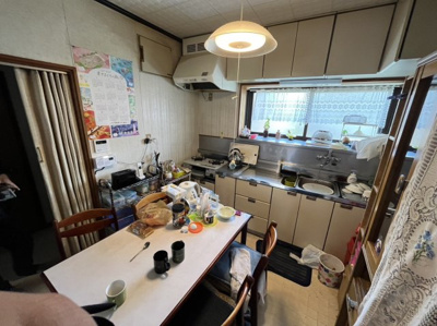 【キッチン】 | 中古戸建　由宇町南2丁目 | コンパクトなキッチンです。