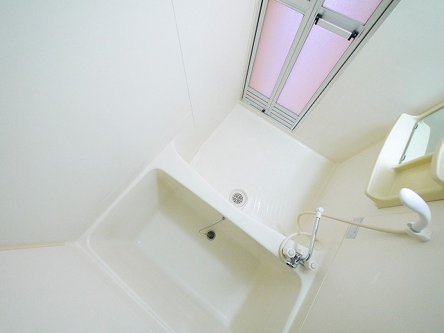 ボナール薬王寺 Ｂの浴室|きれいなお風呂です