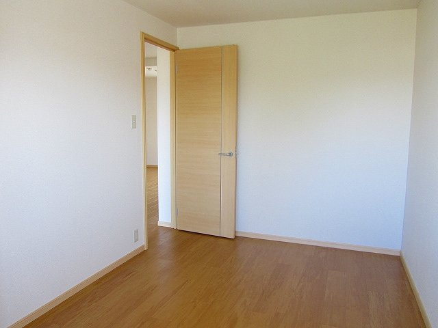 ボナール薬王寺 Ｂの洋室|落ち着いた色調の洋室です