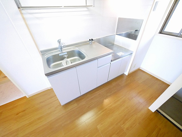 ボナール薬王寺 Ｂのキッチン|コンパクトなキッチンで掃除もラクラク