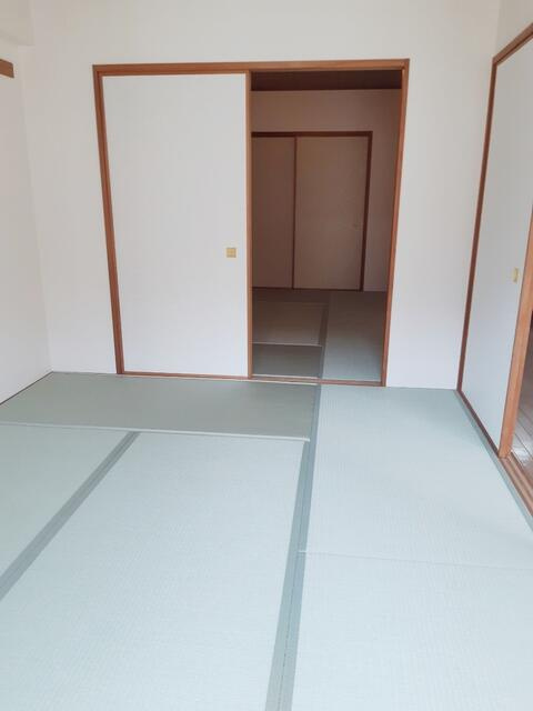 シャトルグランディの寝室|和室が２部屋あります。