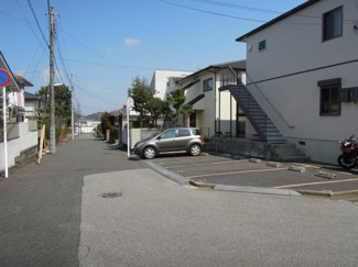 【駐車場】