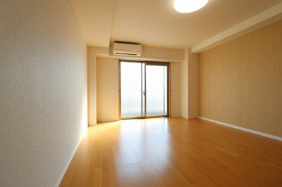 【居間・リビング】 | HR FRONT REGAL野江駅前