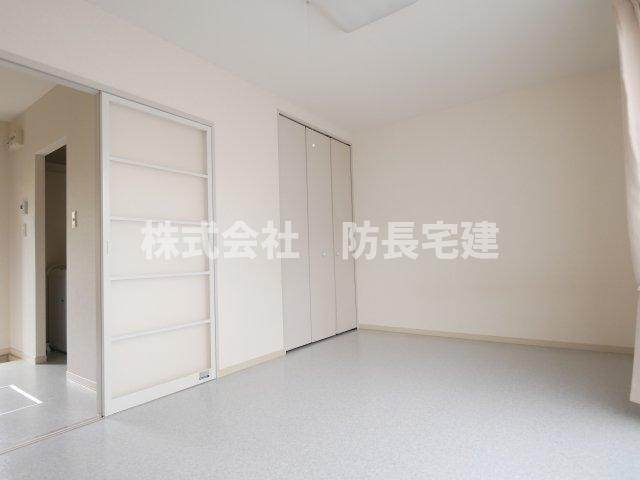 ドミールUmejiの居間・リビング|ゆったり過ごせる居間です