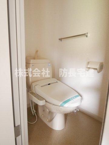 ドミールUmejiのトイレ|清潔感のあるトイレです
