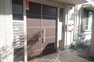 【エントランス】