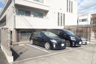 【駐車場】