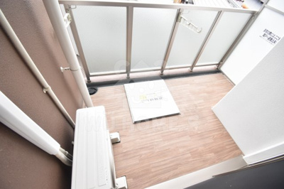 【バルコニー】 | SERENiTE福島scelto | 外からの目が気にならないバルコニーで洗濯物が干せます