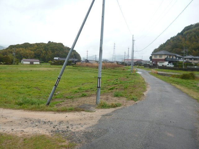 黒川　売土地　２の前面道路含む現地写真
