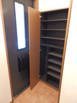 【収納】 | サニーコートA棟 | たっぷりとした収納スペースです